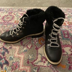 Express winter boots. Women’s size 9